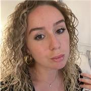 Laureanda in mediazione linguistica impartisce ripetizioni di italiano, inglese e francese